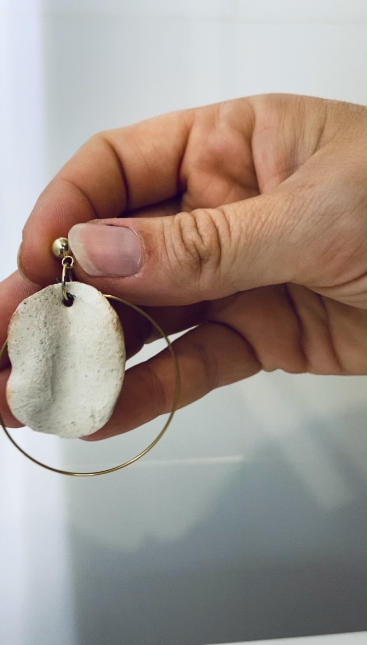 Cómo limpiar mis piezas de joyería cerámica